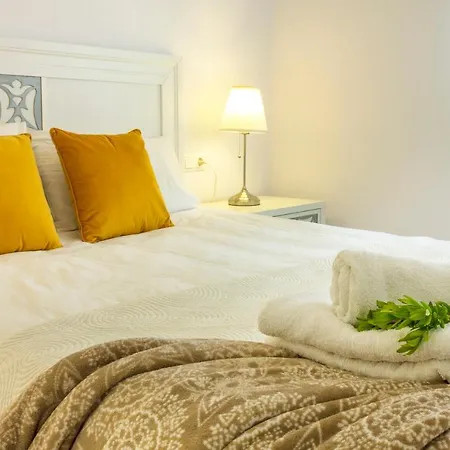 Pink Vistabella 1 - Winter By The Sea *