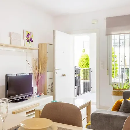 Pink Vistabella 1 - Winter By The Sea شقة *